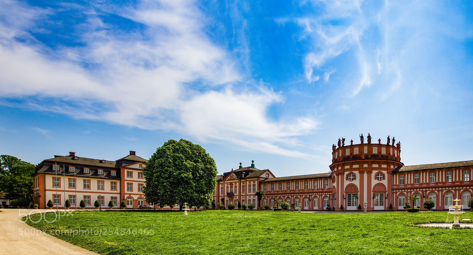 Canon EOS 1200D (EOS Rebel T5 / EOS Kiss X70 / EOS Hi) sample photo. Panorama schloss wiesbaden photography