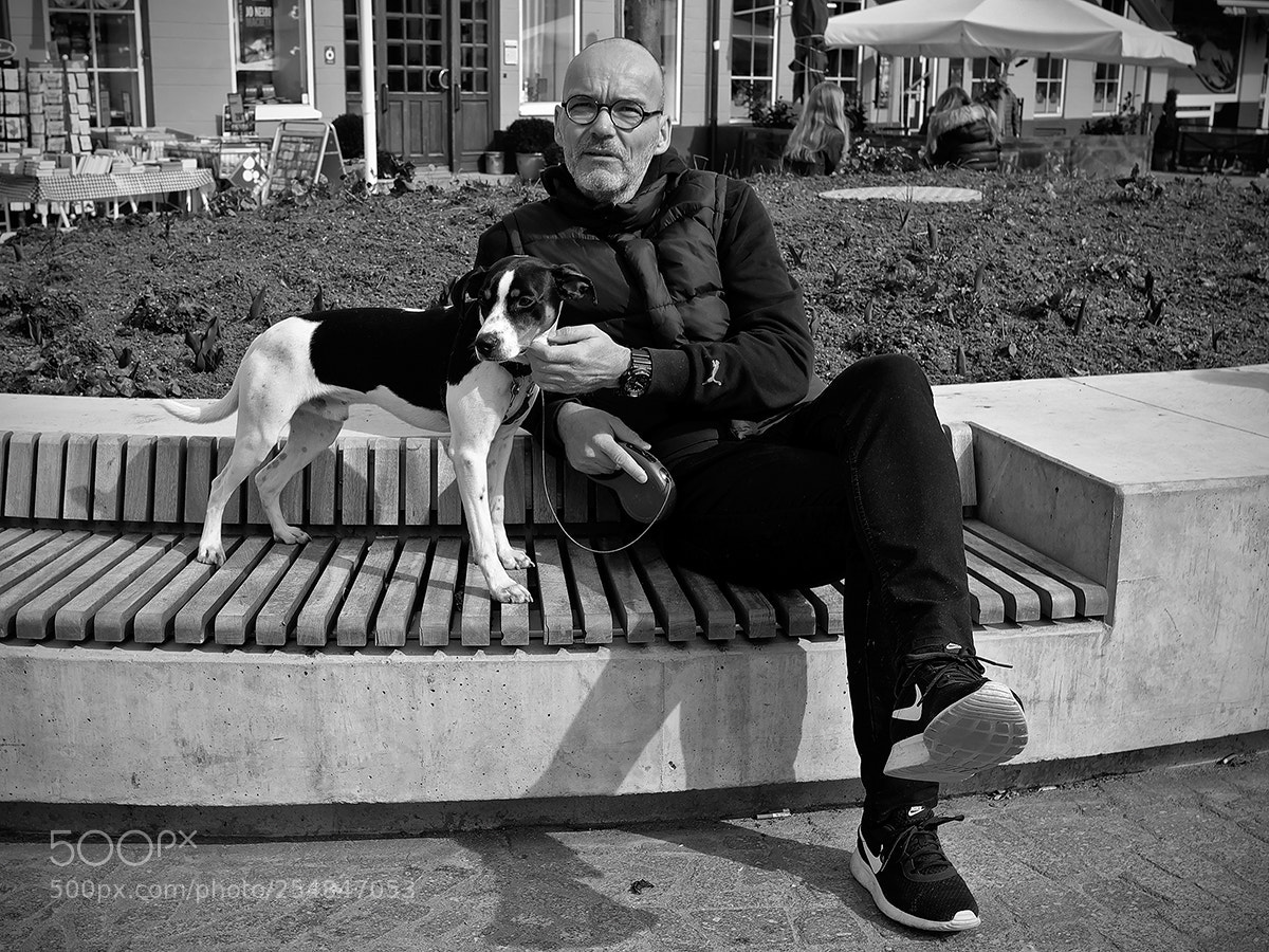 Fujifilm X-Pro2 sample photo. Man and dog photography