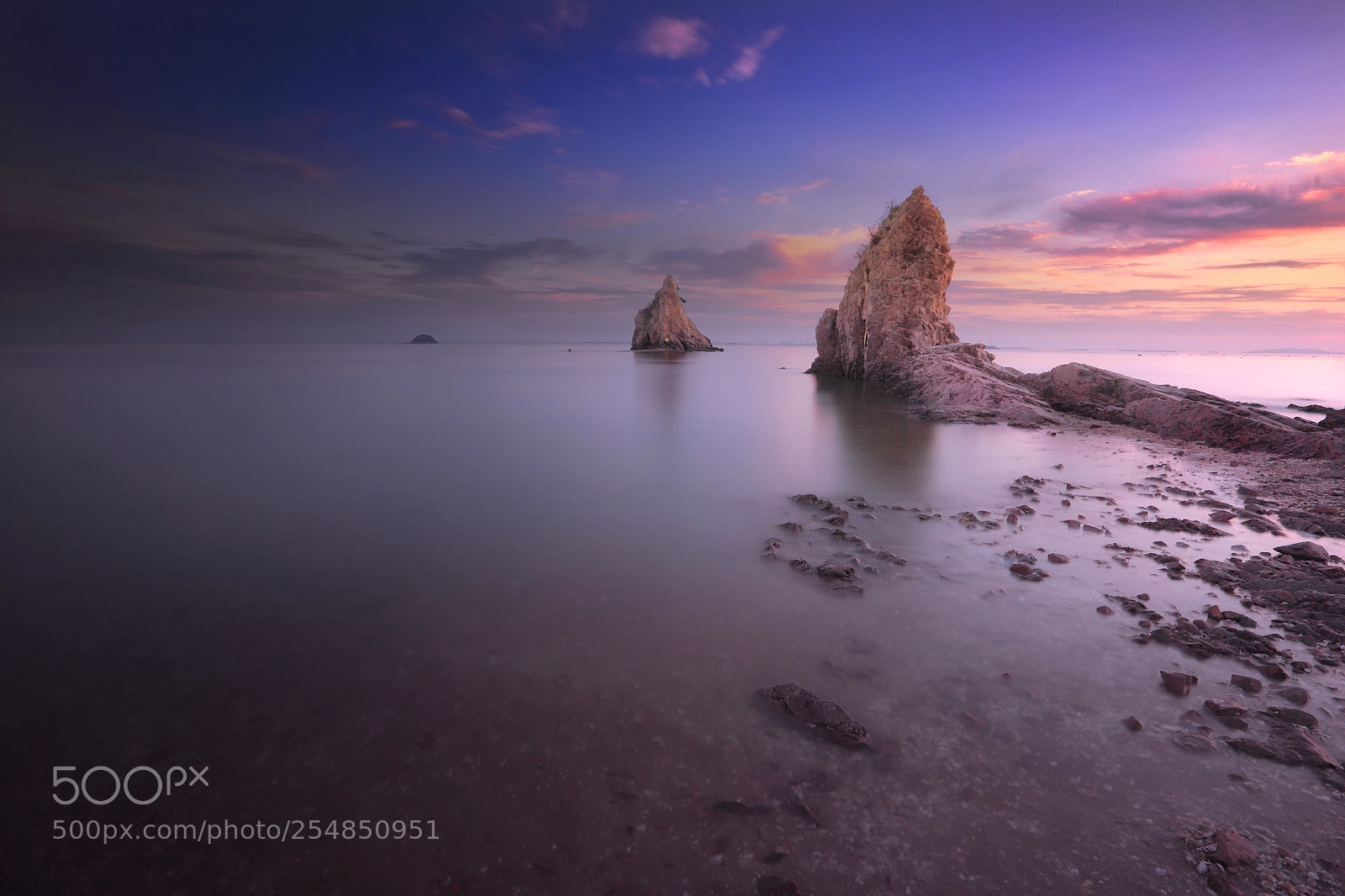 Canon EOS 6D Mark II sample photo. Seashore rocks photography