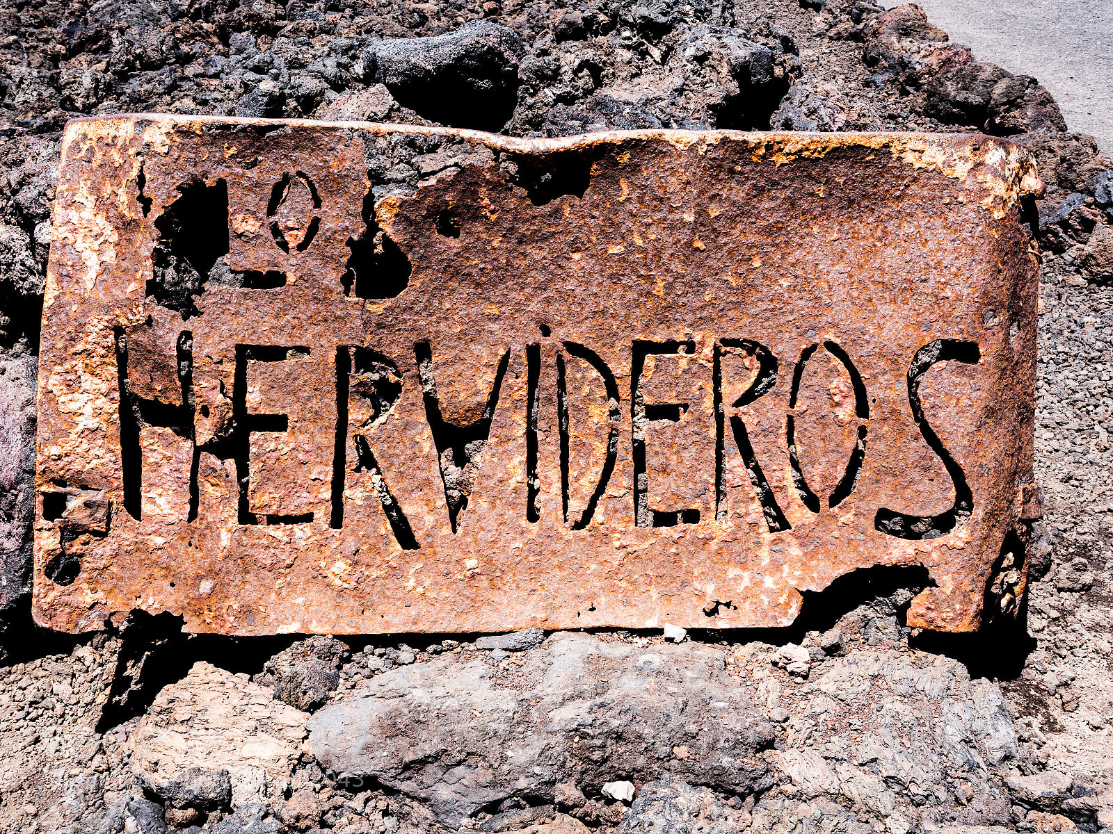 Panasonic Lumix DC-G9 sample photo. Hervideros at lanzarote  photography