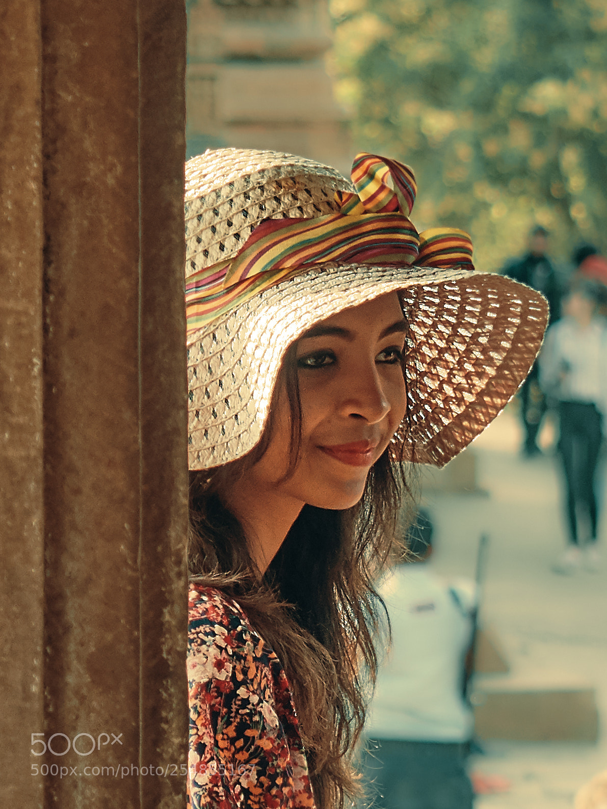 Olympus OM-D E-M1 Mark II sample photo. Beauty with hat photography