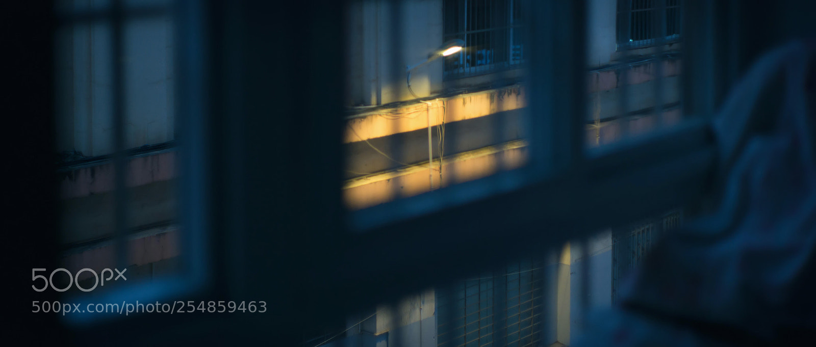 Leica M (Typ 240) sample photo. Tiny light. photography