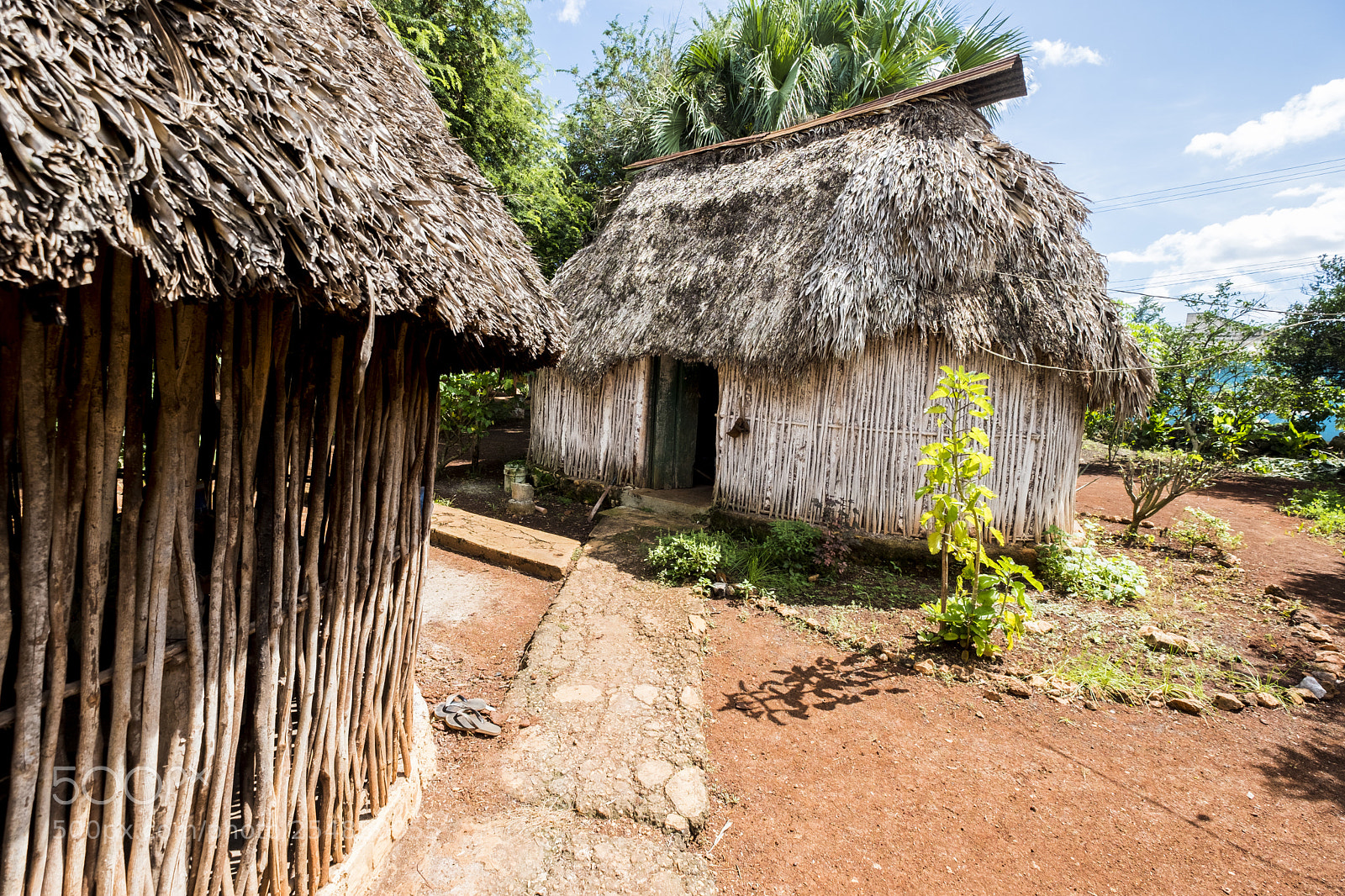 Fujifilm X-T2 sample photo. Traditional mayan house in photography