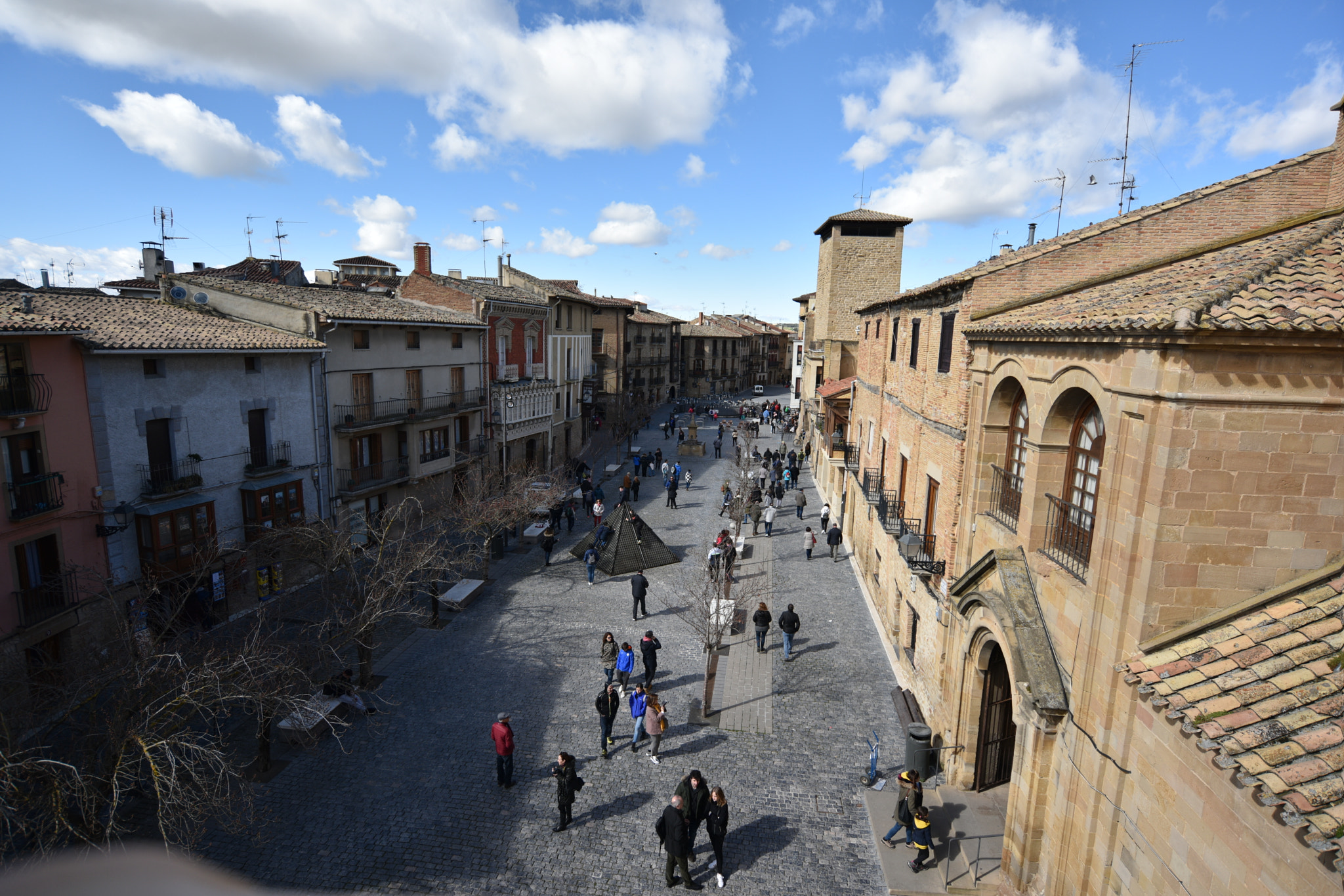 Nikon AF-S Nikkor 18-35mm F3.5-4.5G ED sample photo. Castillo de olite () photography