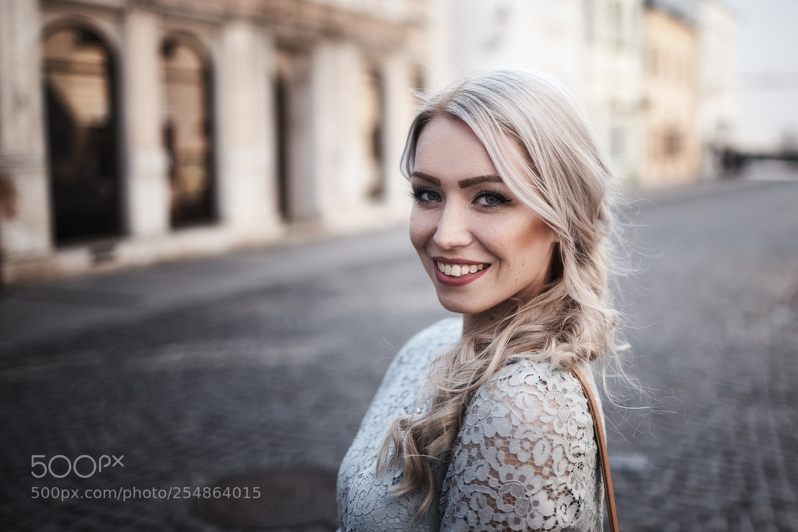 Canon EOS 5D Mark II sample photo. Niki photography