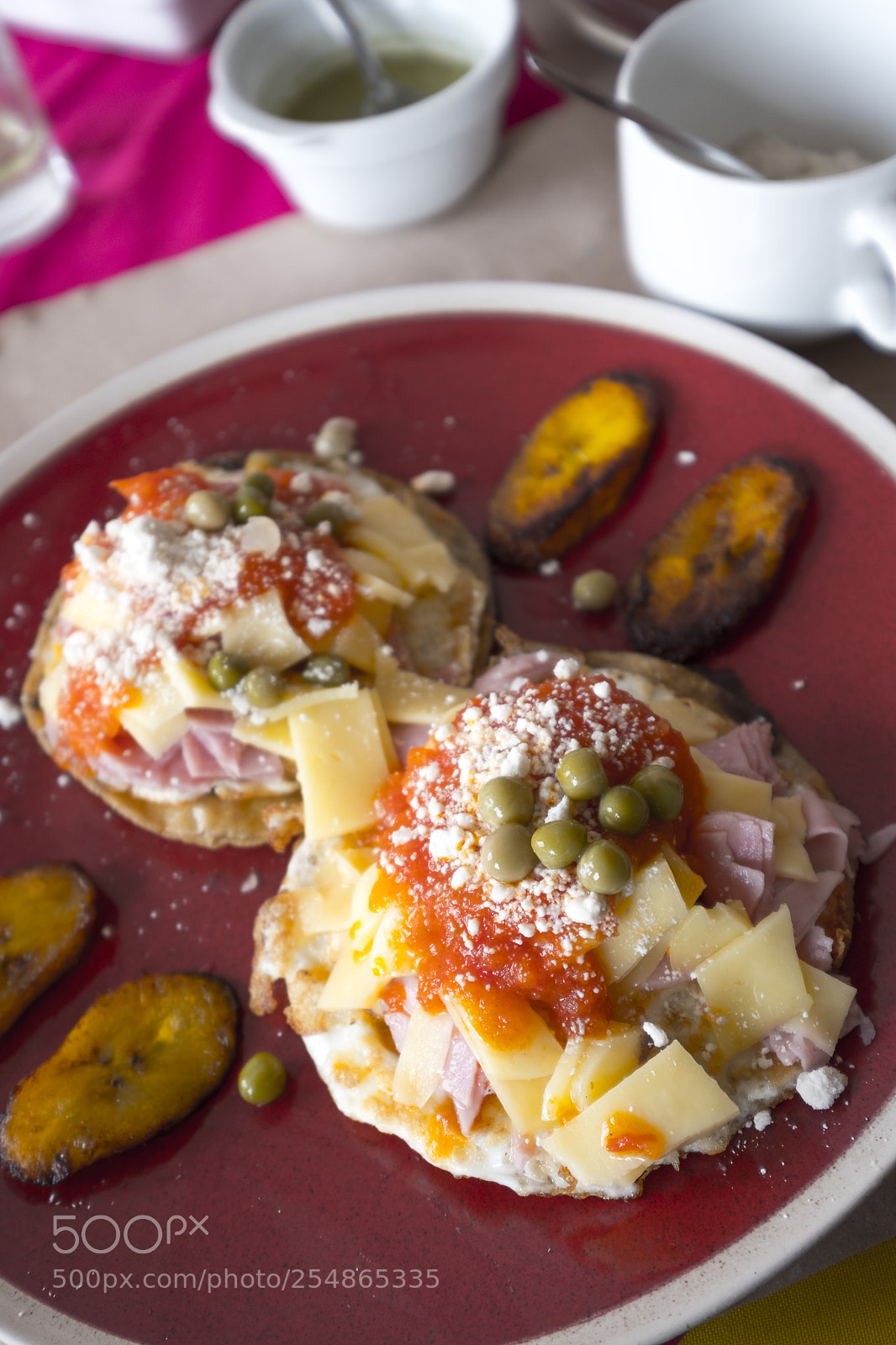 Fujifilm X-T2 sample photo. Eggs motulenos style, typical photography