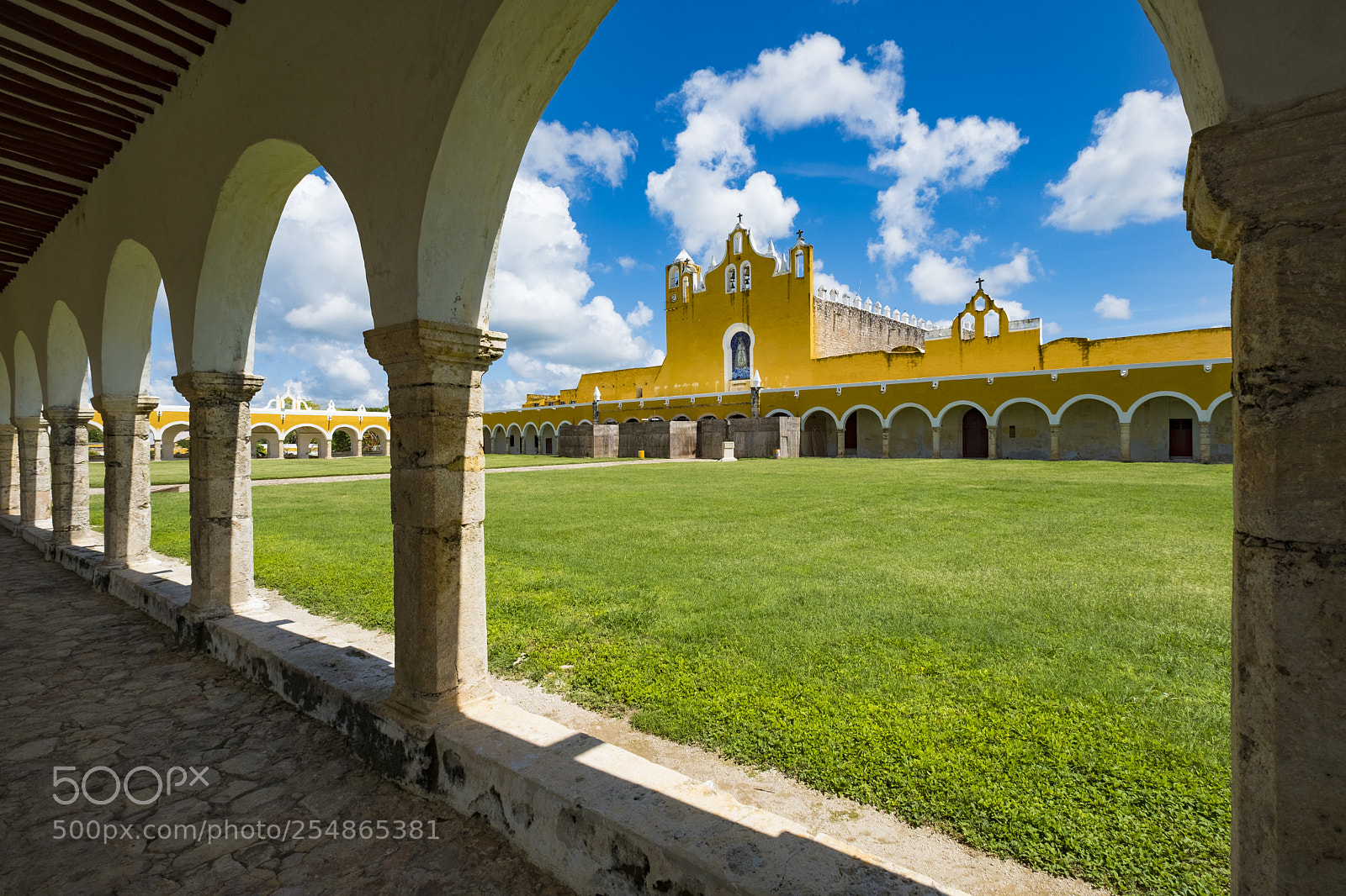 Fujifilm X-T2 sample photo. Church in izamal in photography