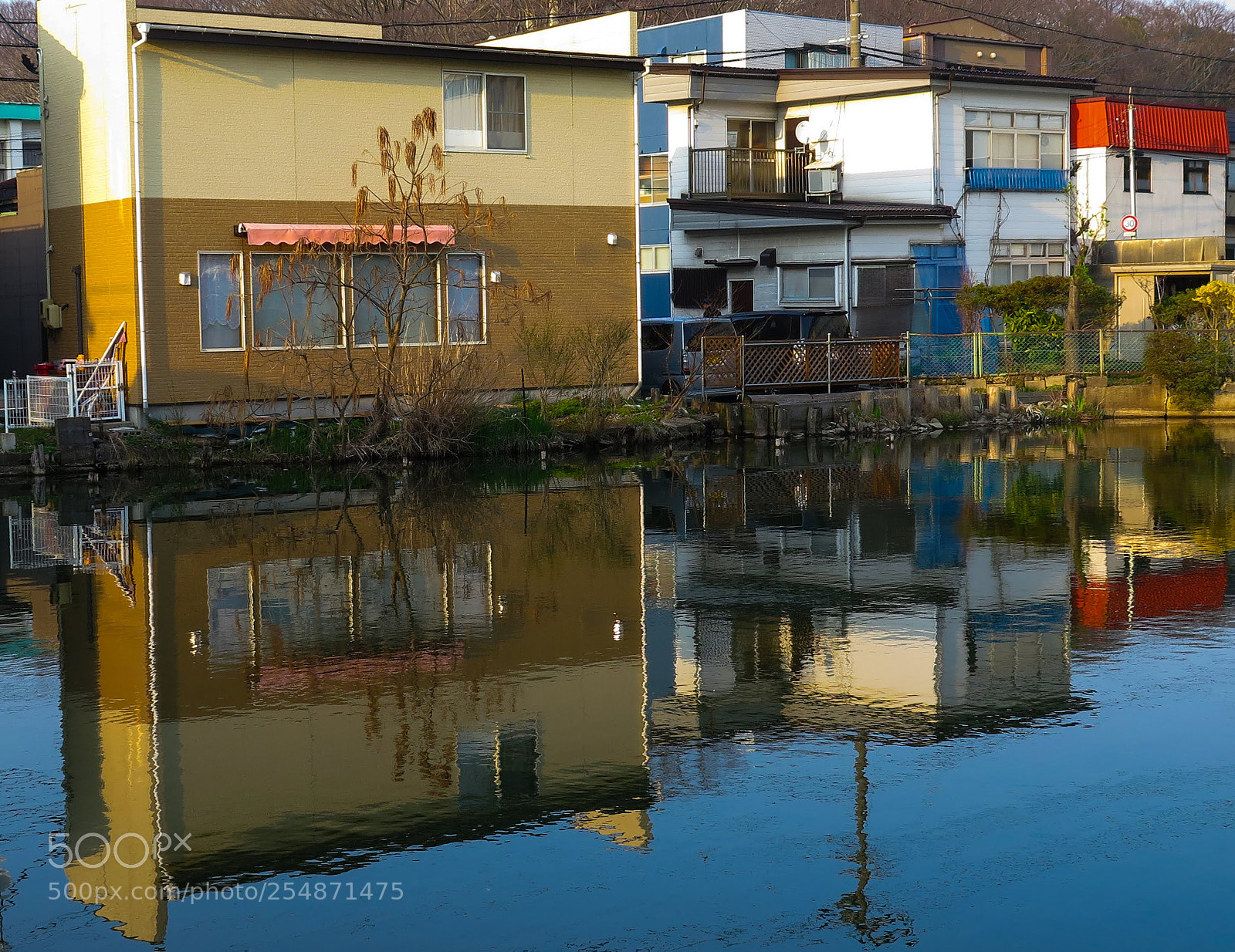 Canon PowerShot G16 sample photo. Reflection photography