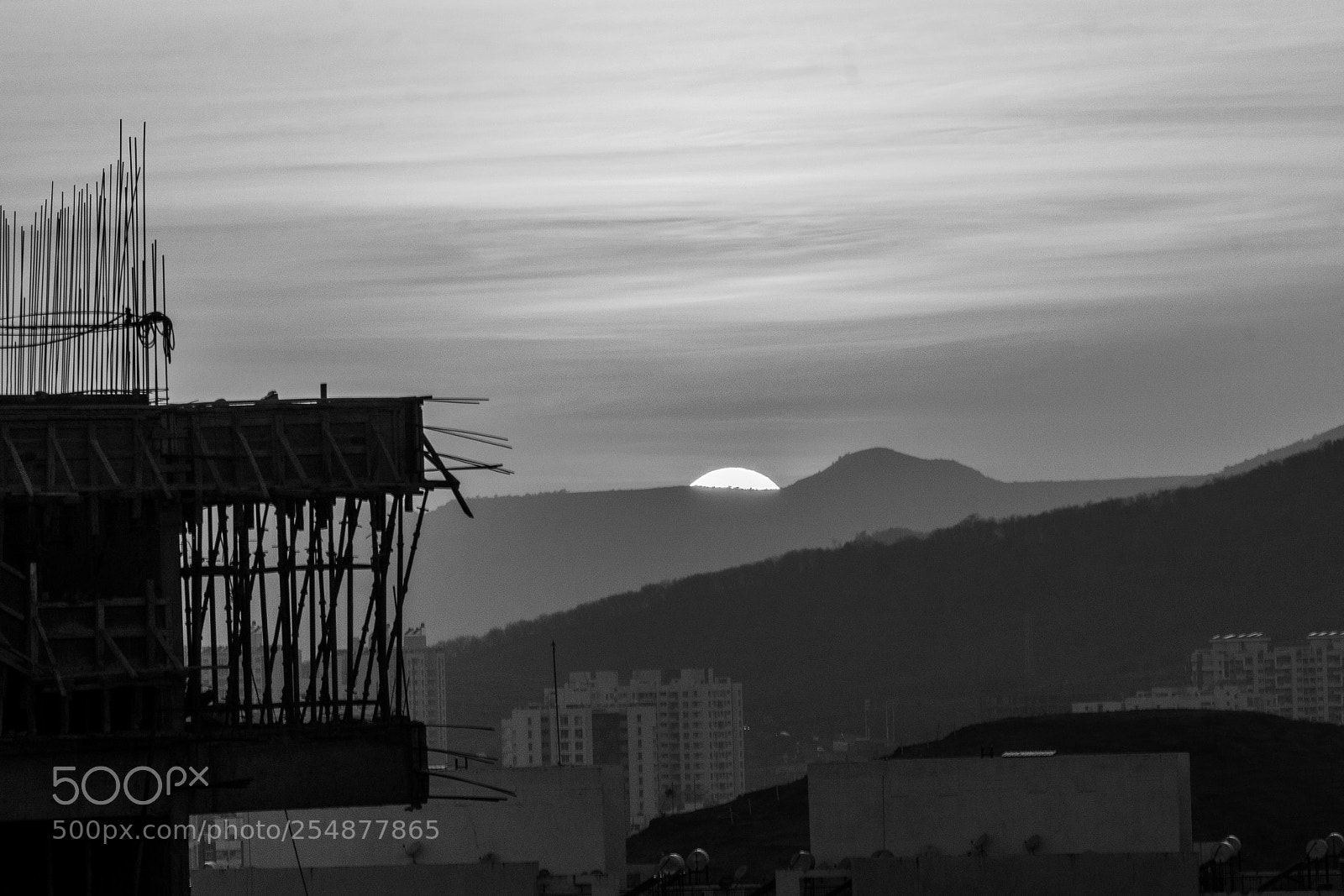 Canon EOS 600D (Rebel EOS T3i / EOS Kiss X5) sample photo. Monochrome sunset photography
