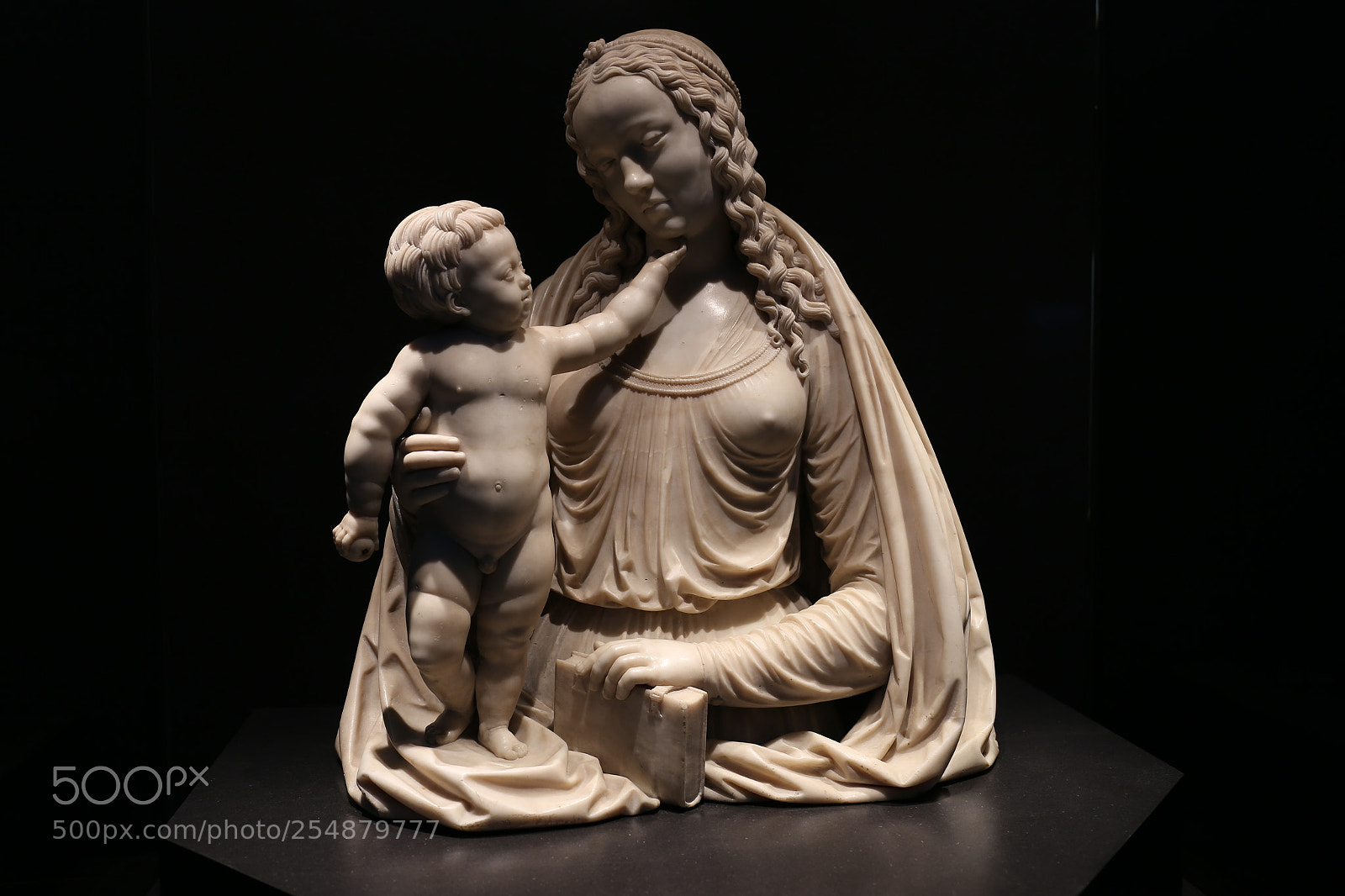 Canon EF 24-70mm F4L IS USM sample photo. Madonna and child. photography