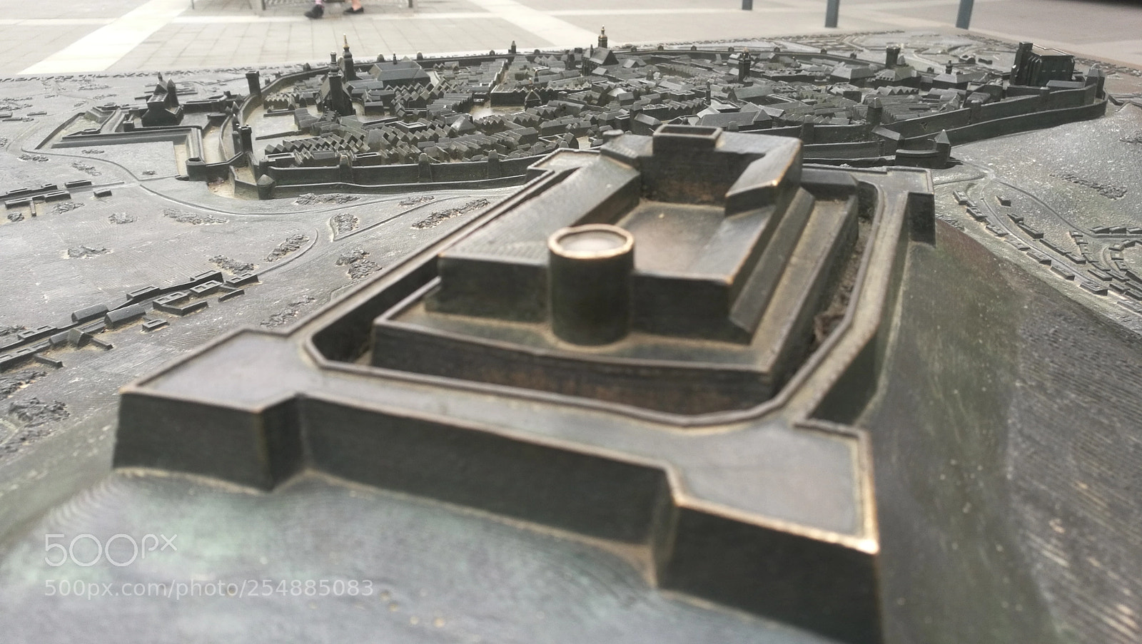 HUAWEI Honor 8 sample photo. Model of the historical photography