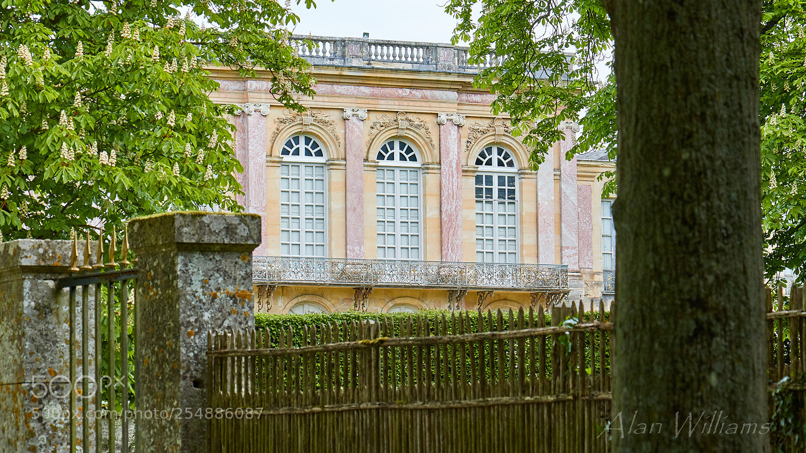 Canon EOS 7D Mark II sample photo. France photography
