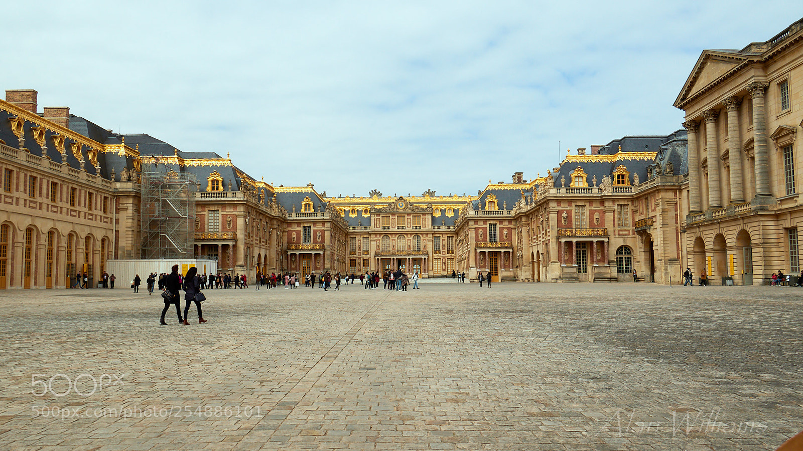 Canon EOS 7D Mark II sample photo. France photography