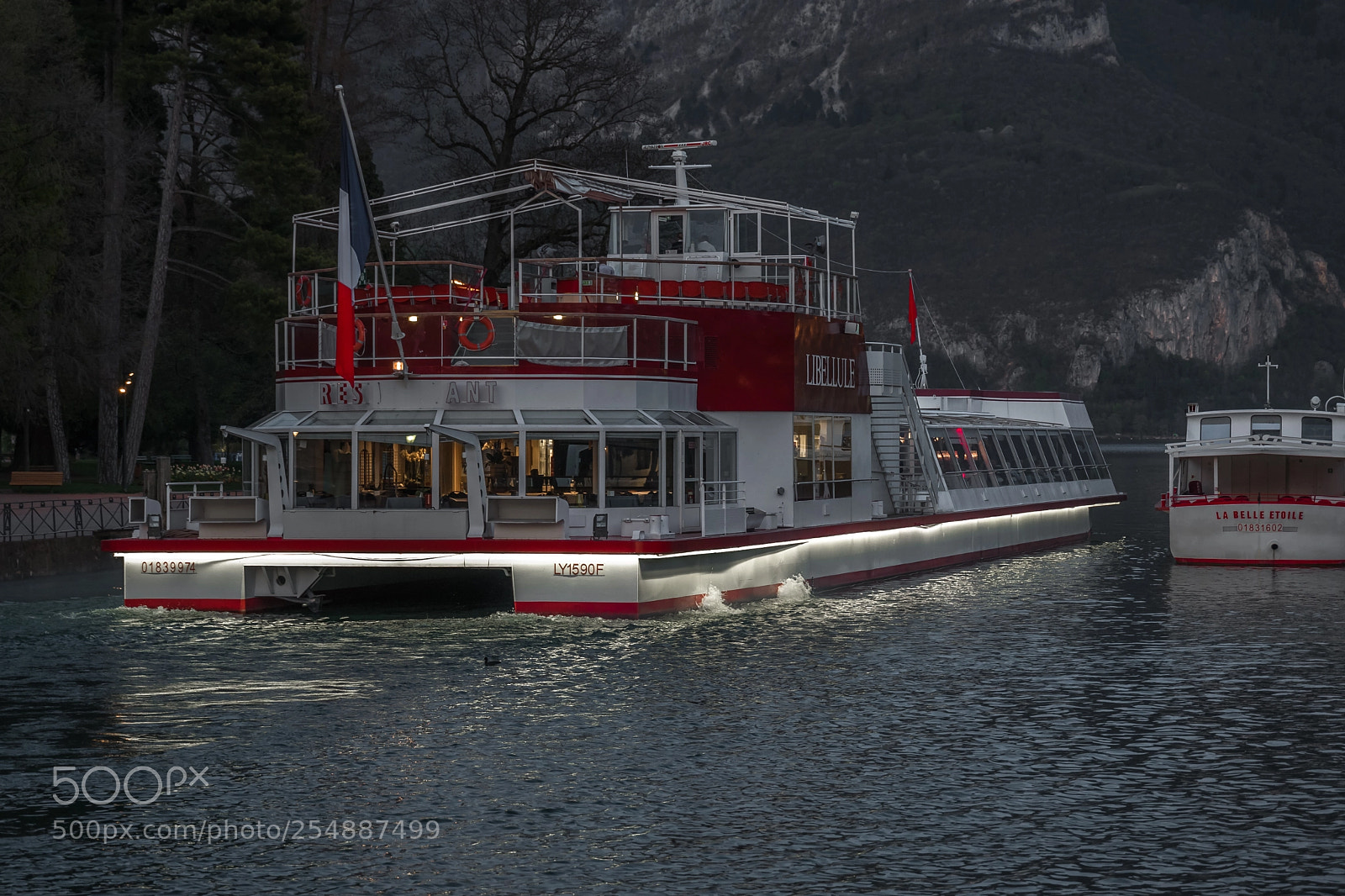 Leica SL (Typ 601) sample photo. L photography