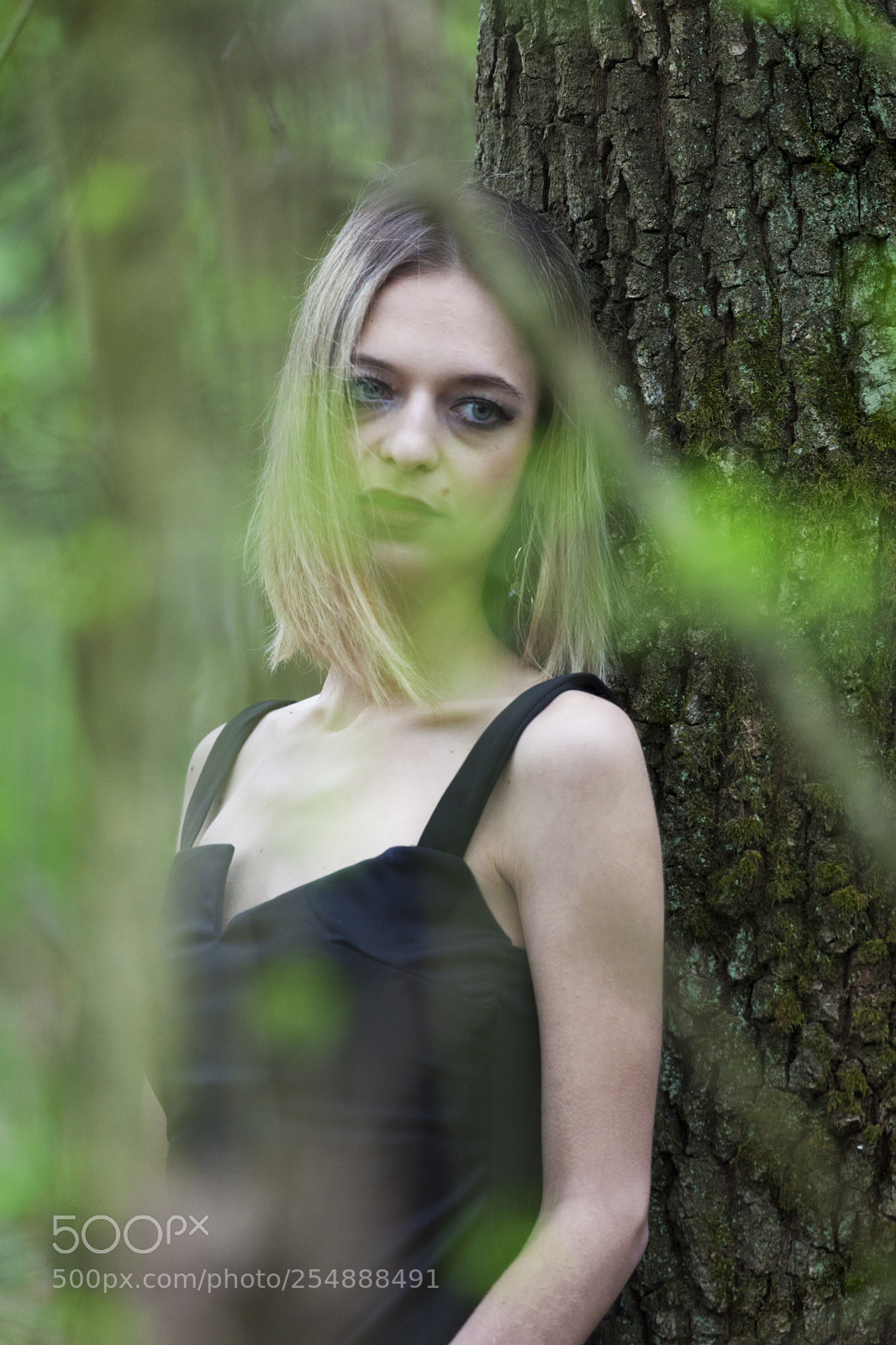 Canon EOS 5D Mark II sample photo. Forest girl 2 photography