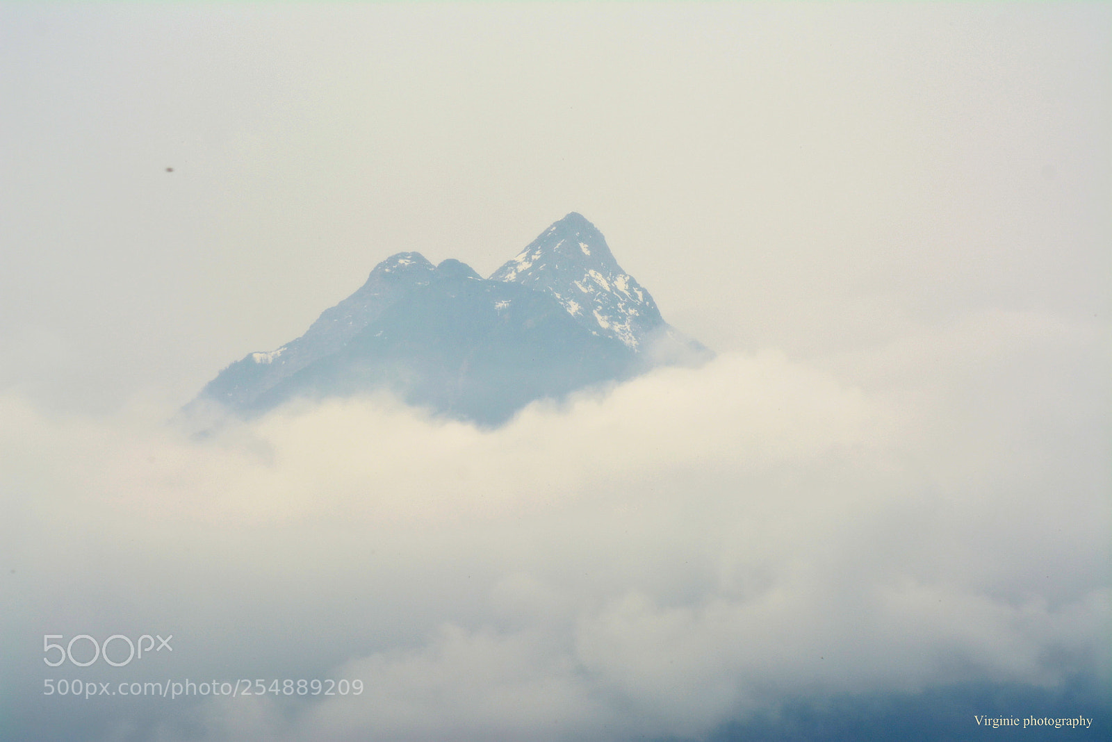 Nikon D5200 sample photo. Dans les nuages photography