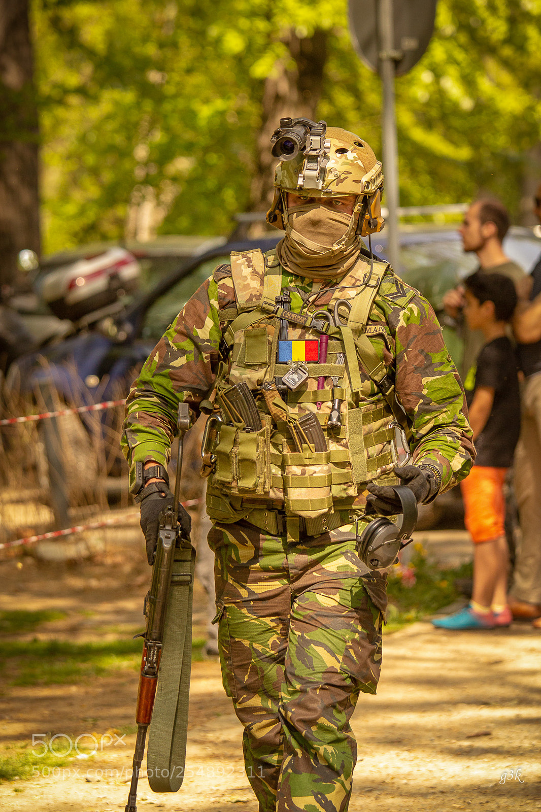 Canon EOS 600D (Rebel EOS T3i / EOS Kiss X5) sample photo. Army day photography