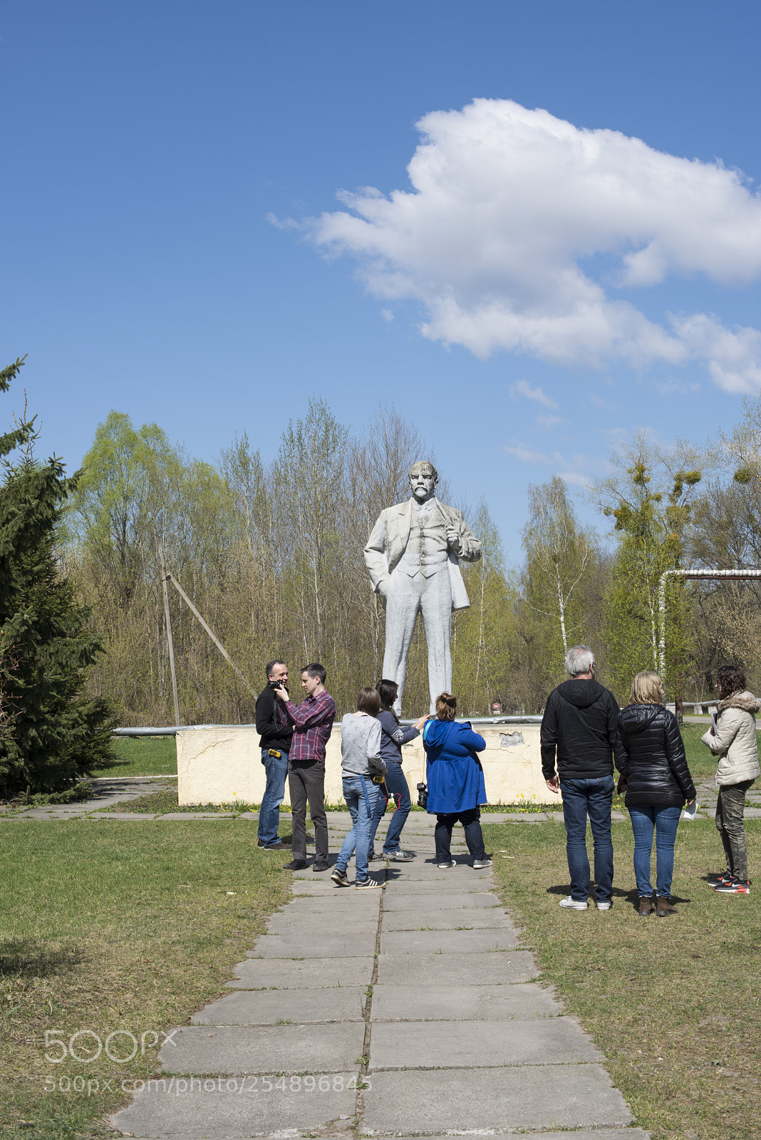 Nikon D810 sample photo. Lenin statue in chernobyl photography