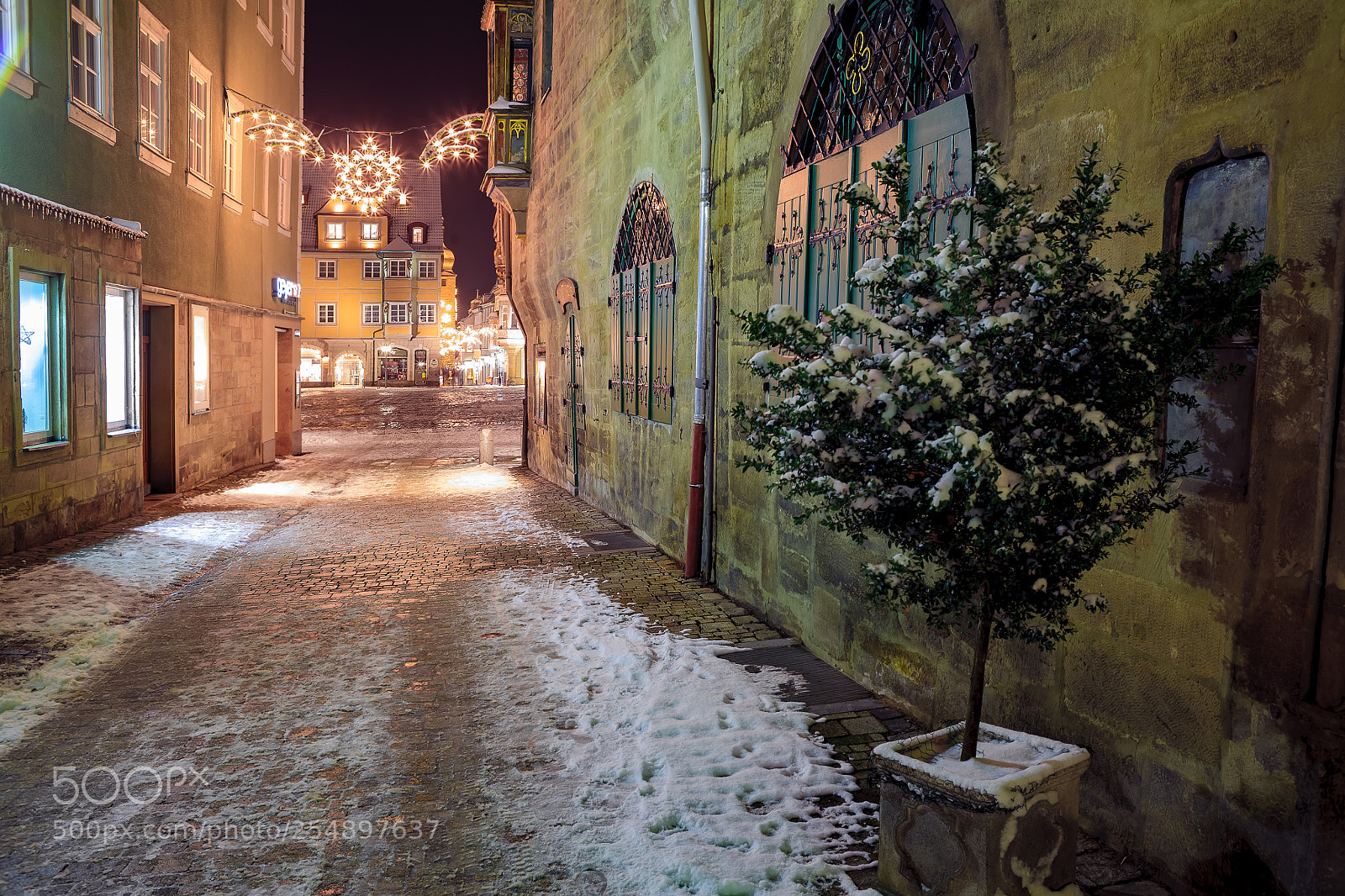 Canon EOS 5D sample photo. Wintry streets of coburg photography