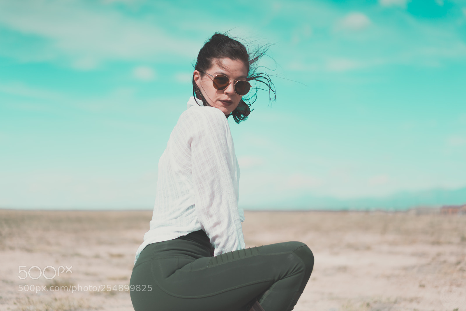 Sony a7R II sample photo. Over the shoulder photography