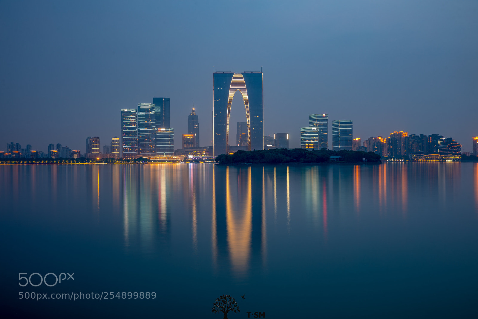 Canon EOS 5D Mark IV sample photo. 黄昏金鸡湖 photography
