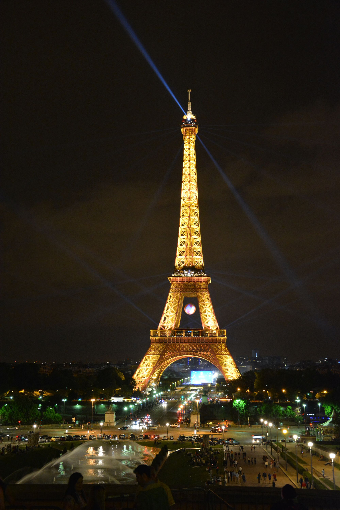 Nikon D5200 sample photo. Paris at night photography