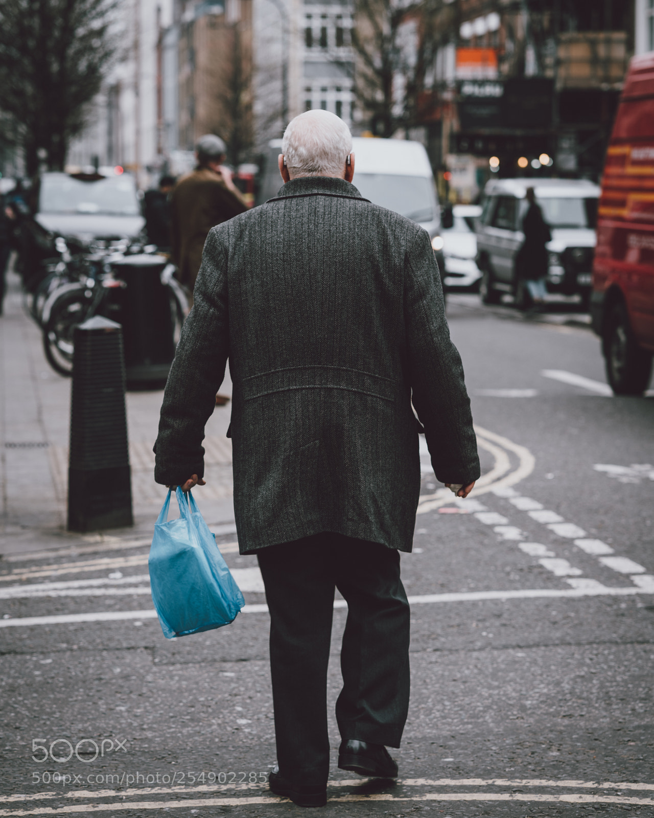 Sony a7R III sample photo. Talking to himself photography