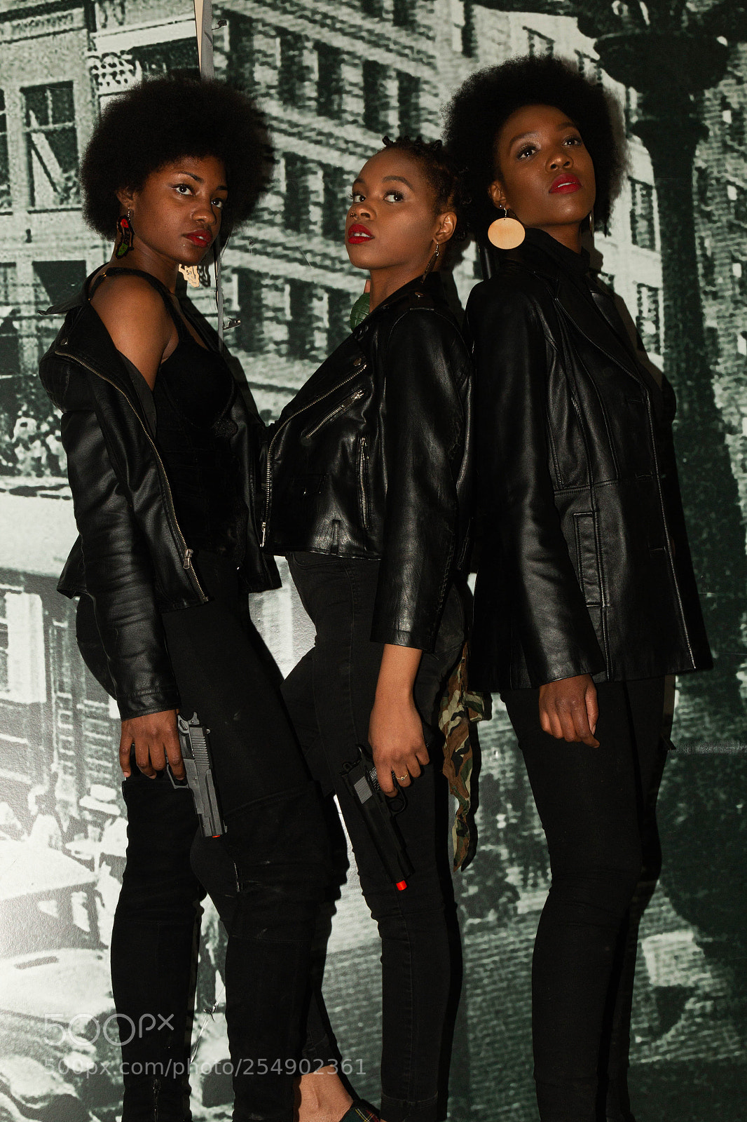 Canon EOS 70D sample photo. Dangerous divas photography