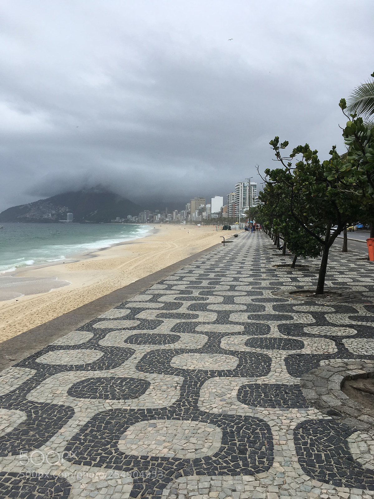 Apple iPhone SE sample photo. Ipanema photography