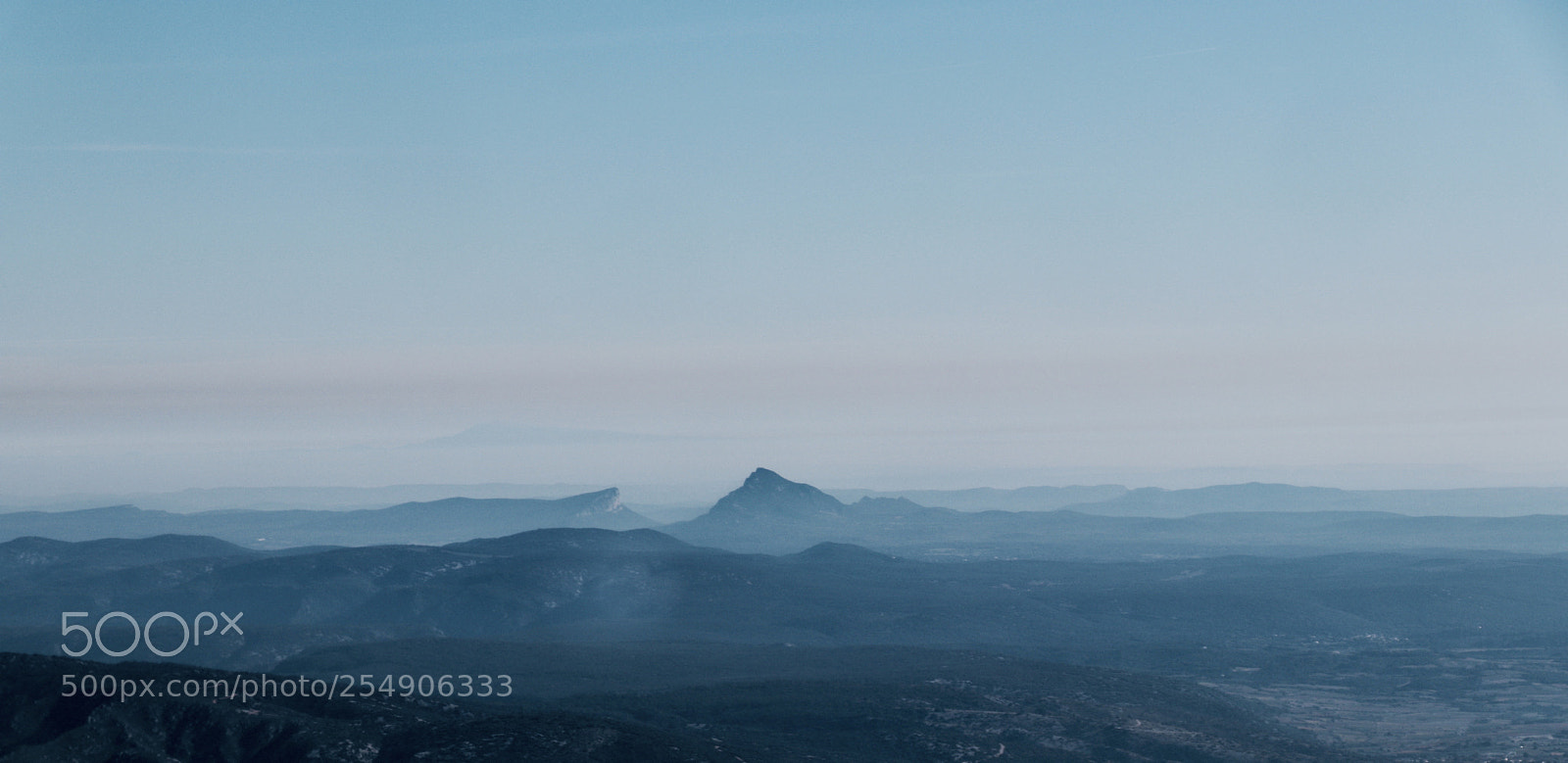 Canon EOS 80D sample photo. Pic saint loup photography