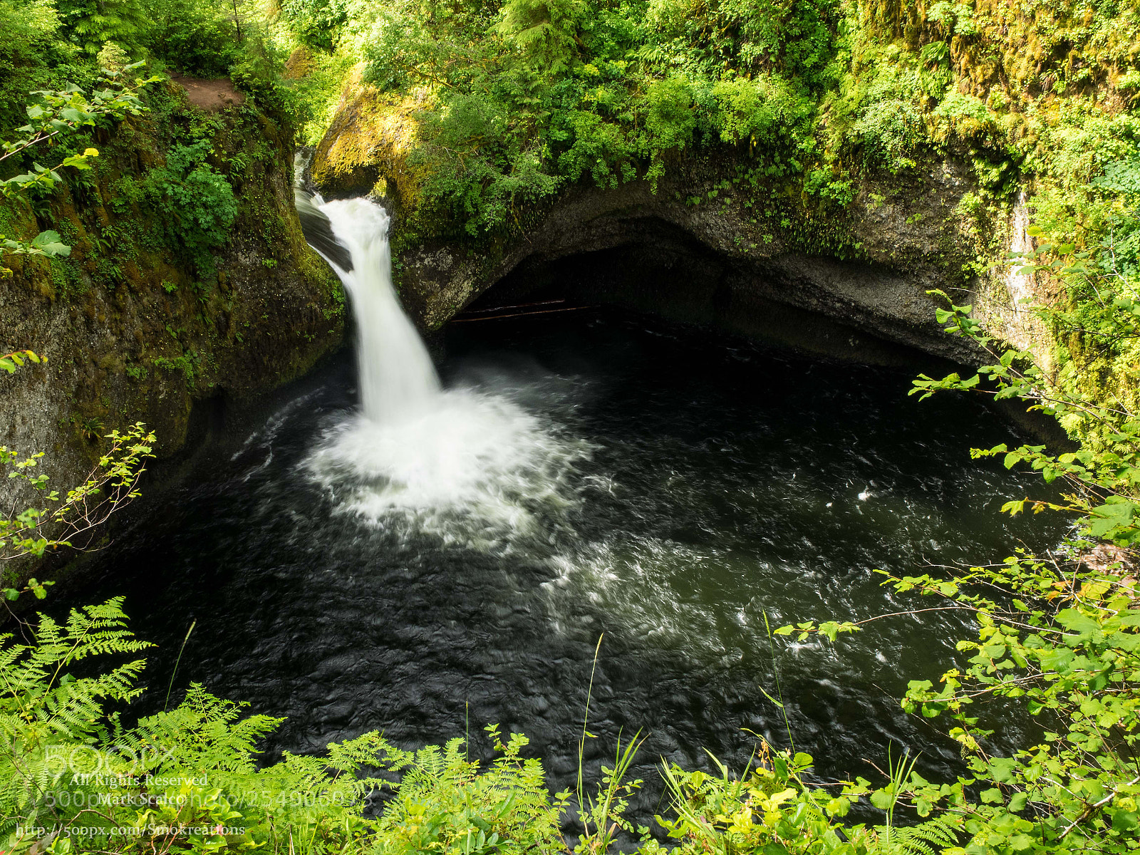 Olympus OM-D E-M1 sample photo. Punchbowl falls upper view photography