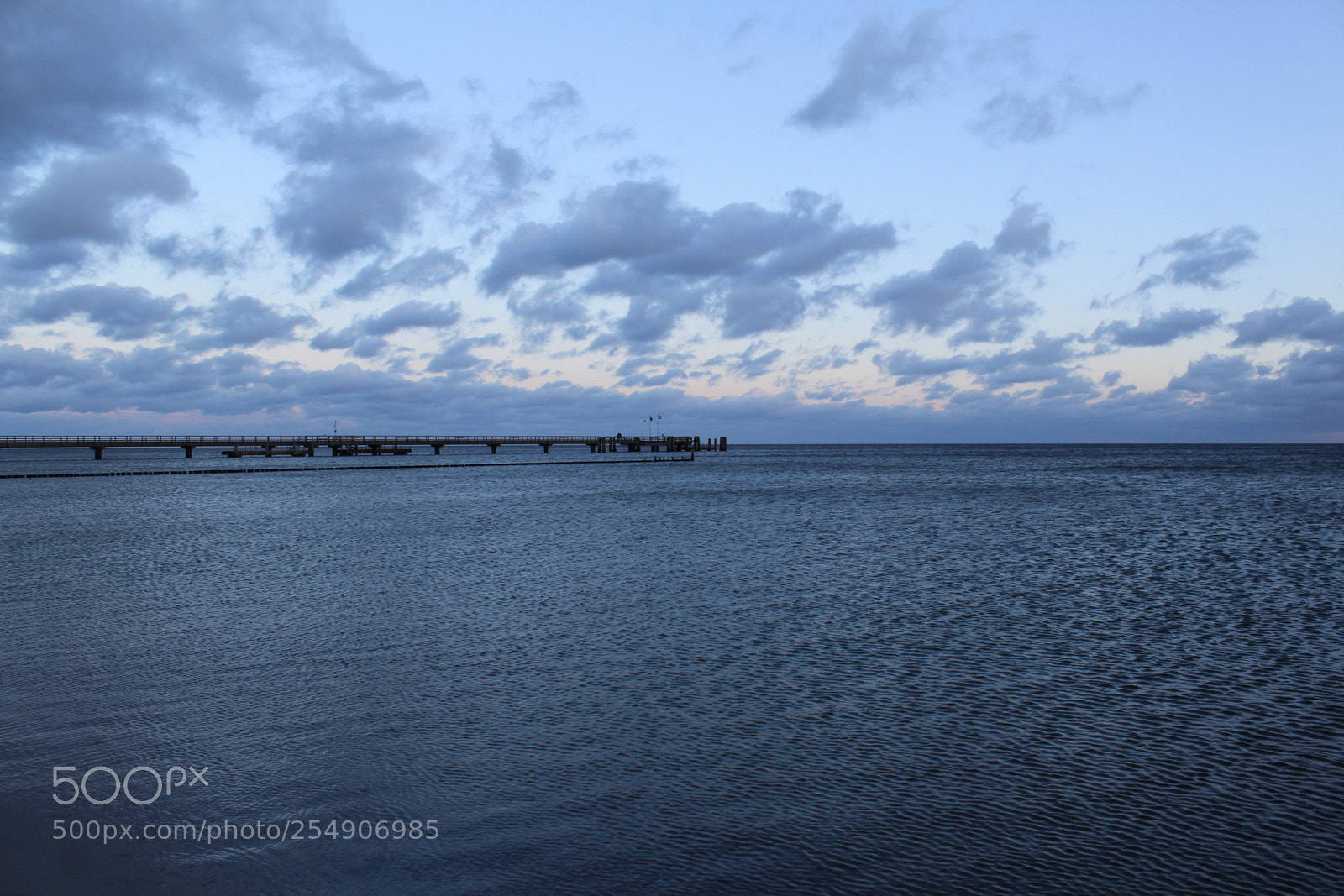 Canon EOS 1200D (EOS Rebel T5 / EOS Kiss X70 / EOS Hi) sample photo. The blue hour photography