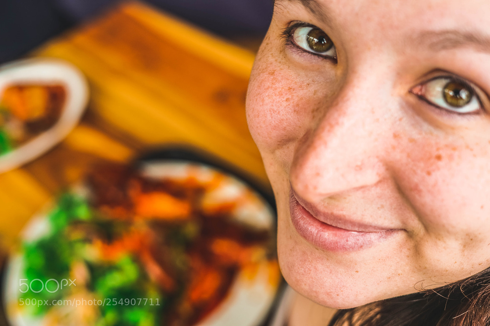 Sony a7 II sample photo. Girl eating at restaurant photography