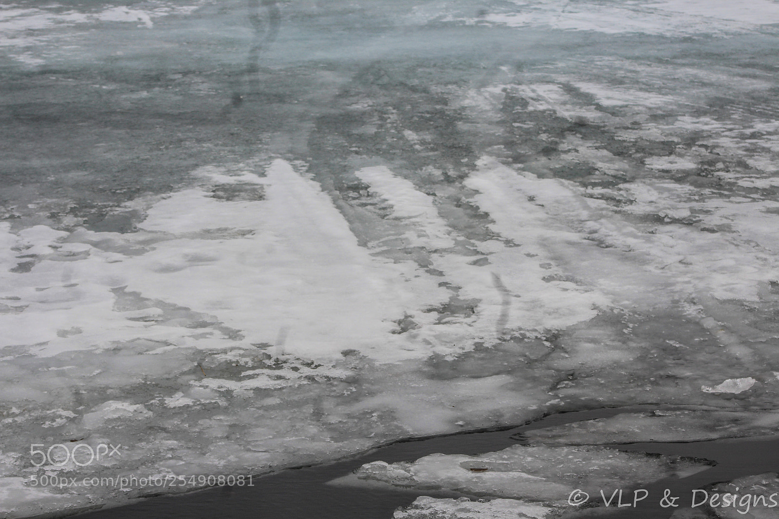 Canon EOS 1200D (EOS Rebel T5 / EOS Kiss X70 / EOS Hi) sample photo. Ice patches photography