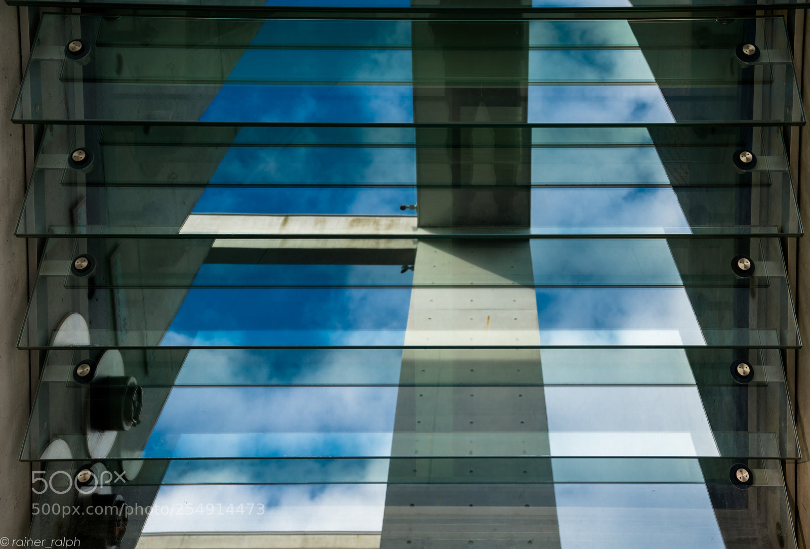 Sony a7R III sample photo. The divided the sky photography