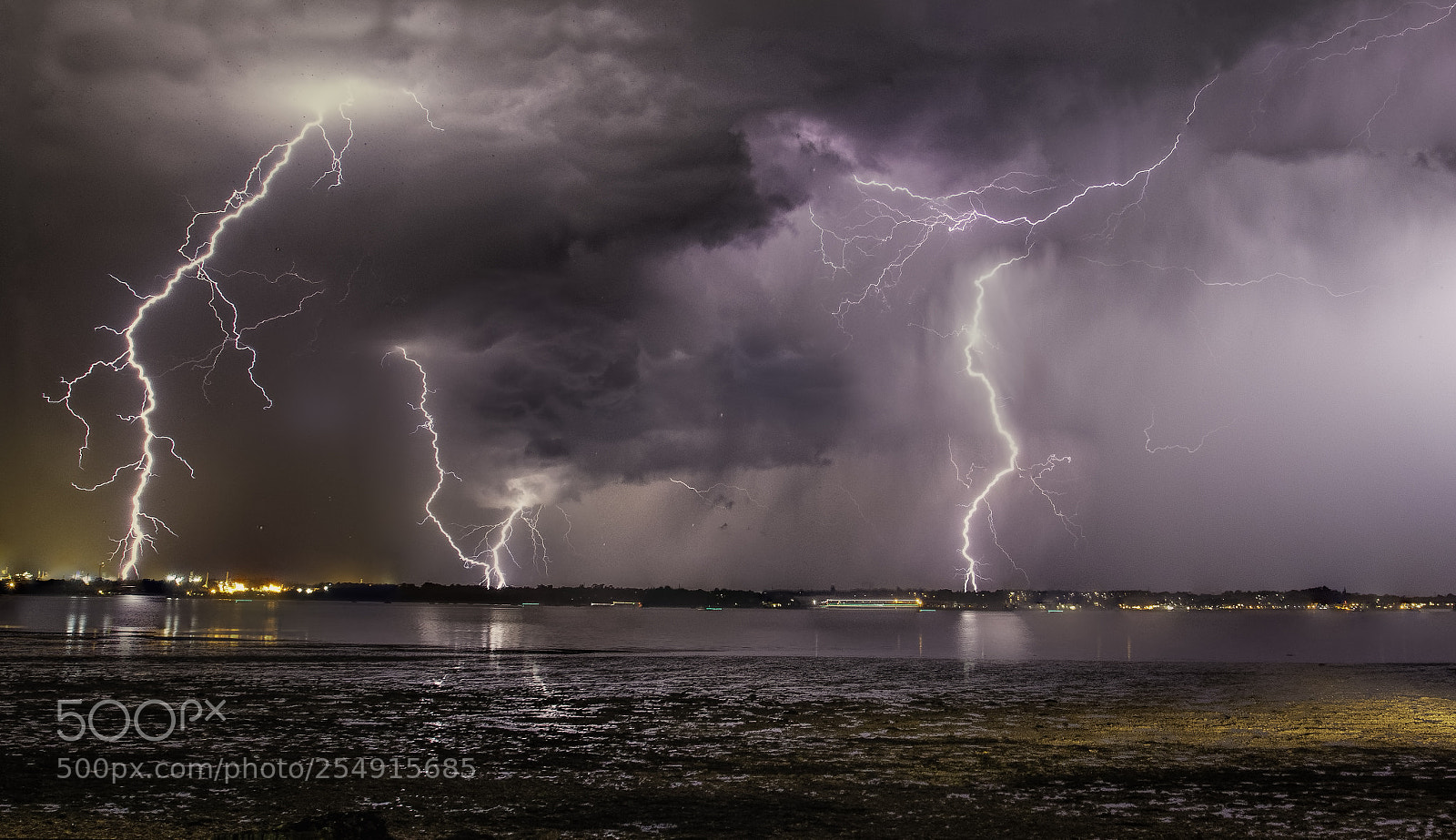 Canon EOS 7D Mark II sample photo. Lightning over southampton photography
