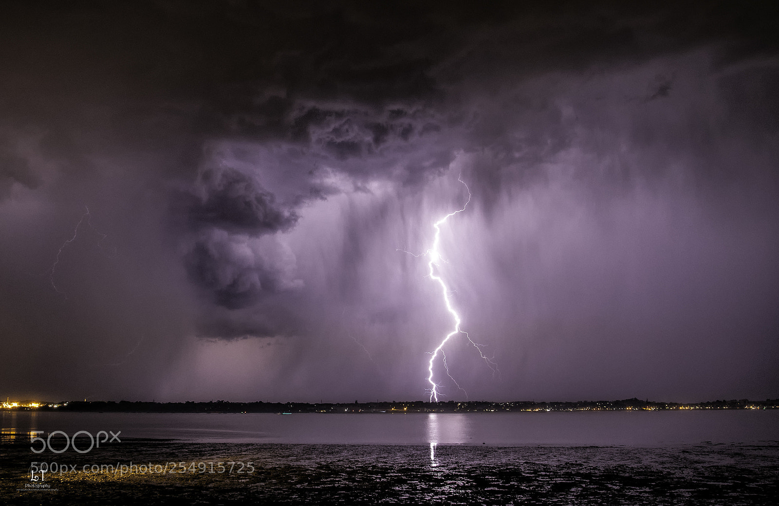 Canon EOS 7D Mark II sample photo. Lightning over southampton photography