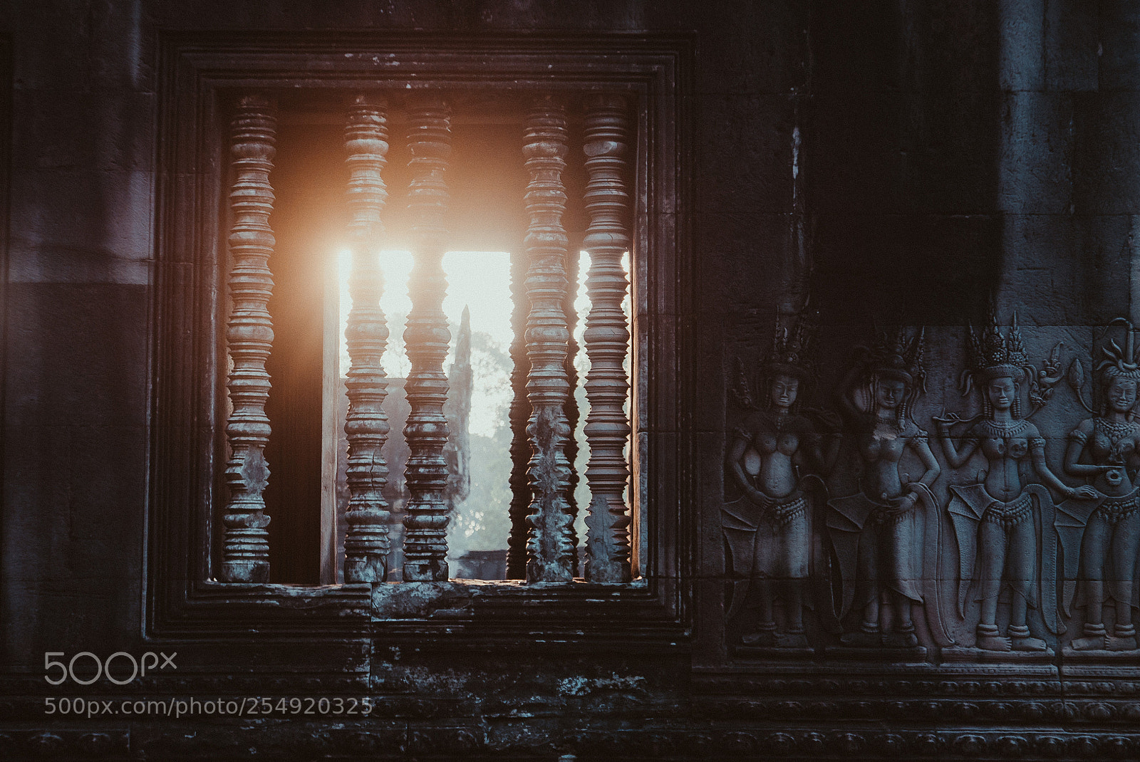 Panasonic Lumix DMC-LX100 sample photo. Morning in angkor wat photography