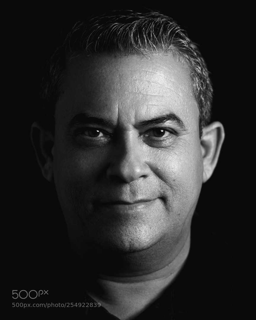 Sony a7 sample photo. Portrait of leandro gonz photography