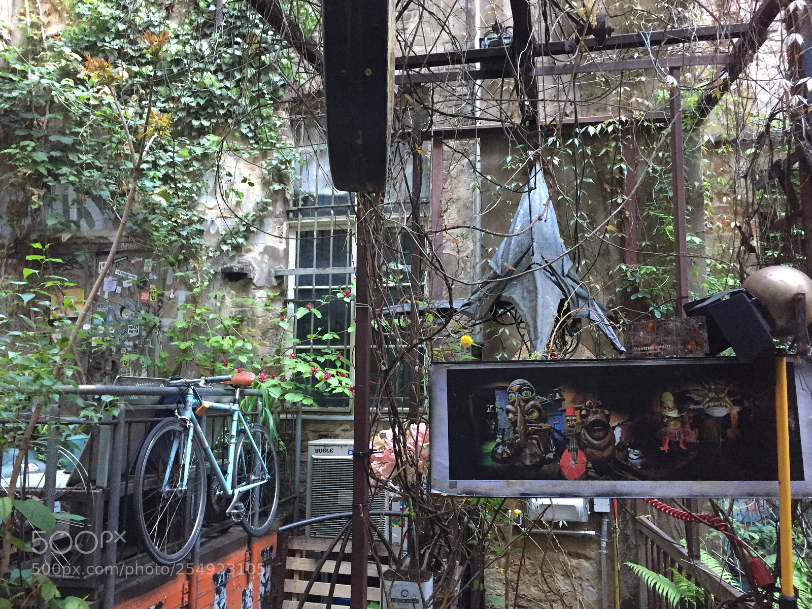 Apple iPhone 6 sample photo. Berlin life photography