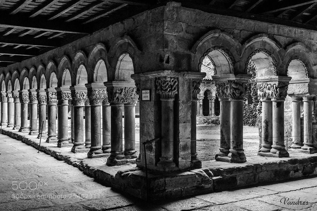 Canon EOS 40D sample photo. Santillana del mar romanic photography