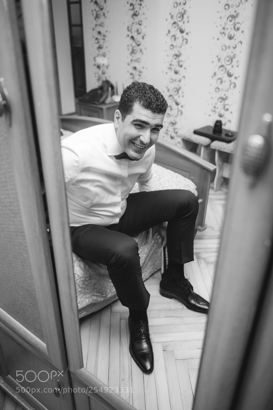 Nikon D800 sample photo. Groom photography