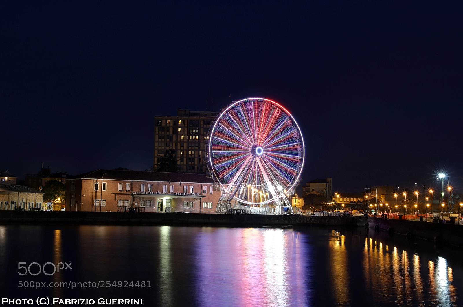 Canon EOS 6D Mark II sample photo. Wheel of lights ... photography