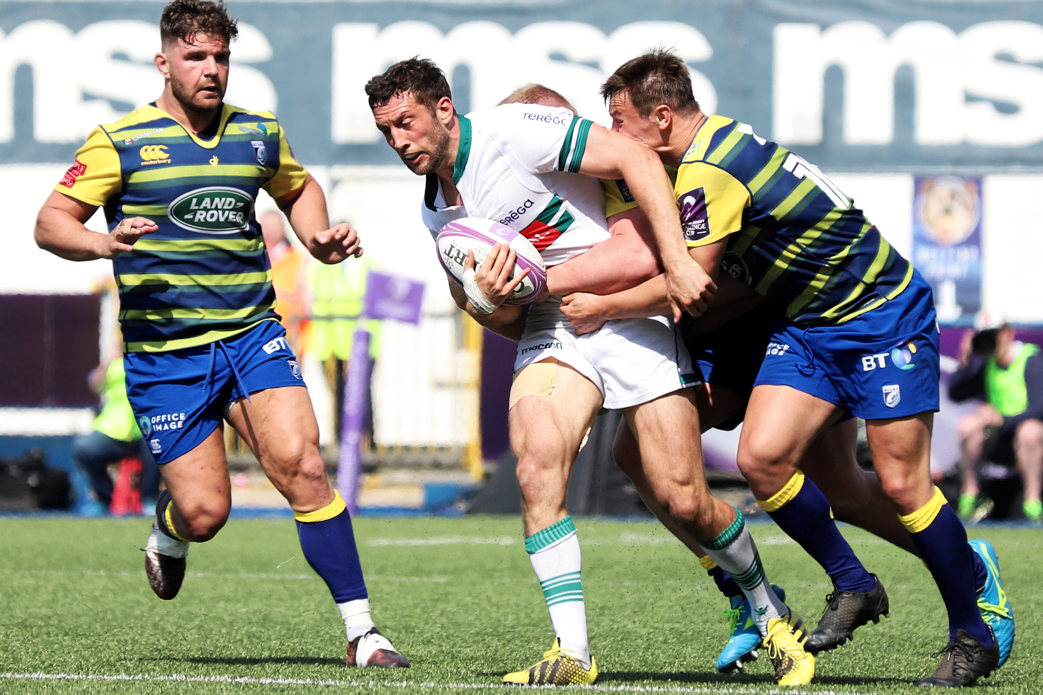 Canon EF 70-300 F4-5.6 IS II USM sample photo. Cardiff blues vs section paloise challenge cup photography