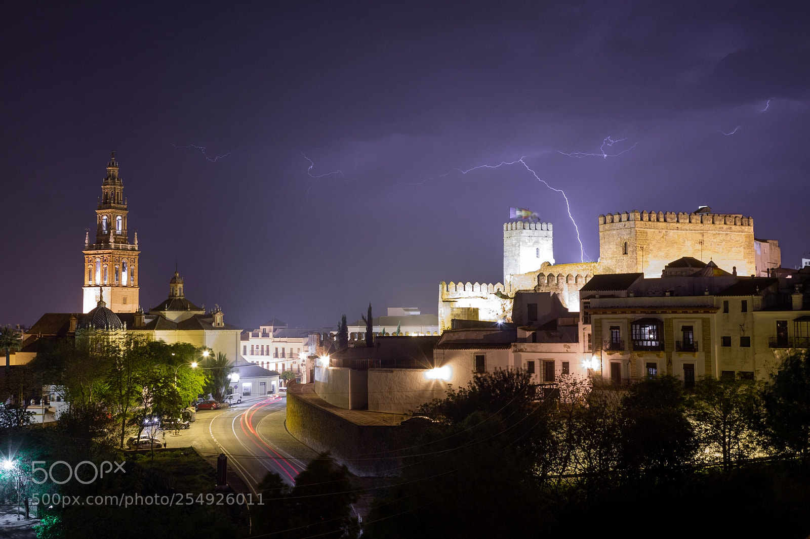 Canon EOS 1100D (EOS Rebel T3 / EOS Kiss X50) sample photo. Noche de tormentas photography