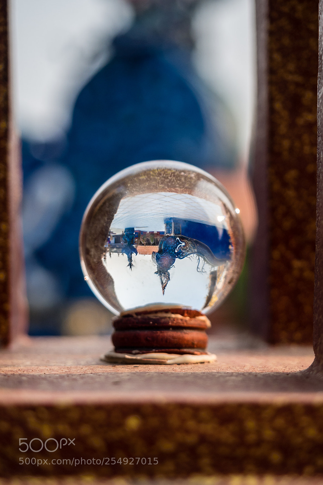 Olympus OM-D E-M5 sample photo. Through the glass ball photography