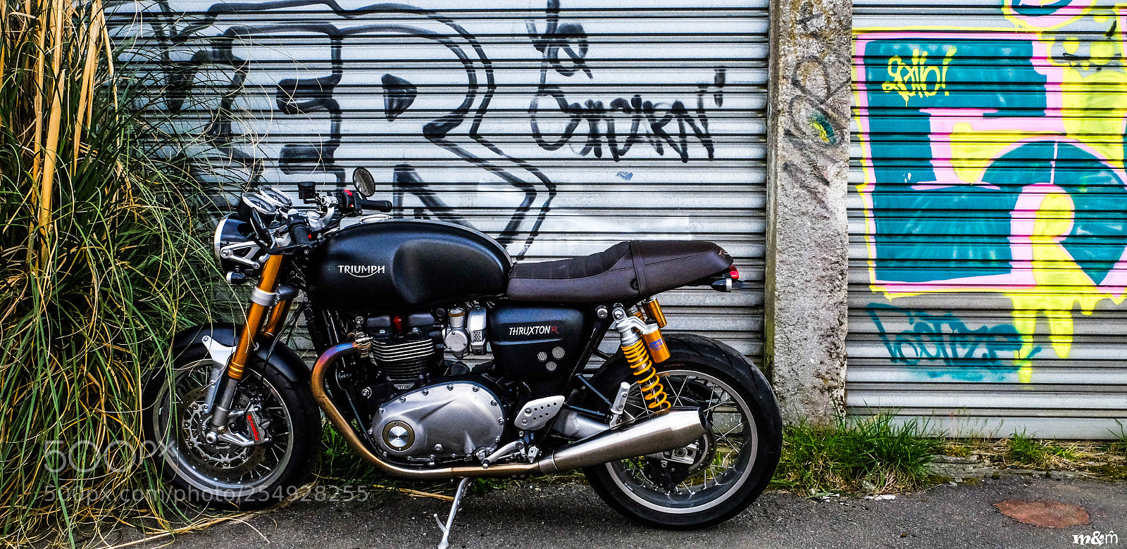 Fujifilm X-T1 sample photo. Thruxton street cc photography