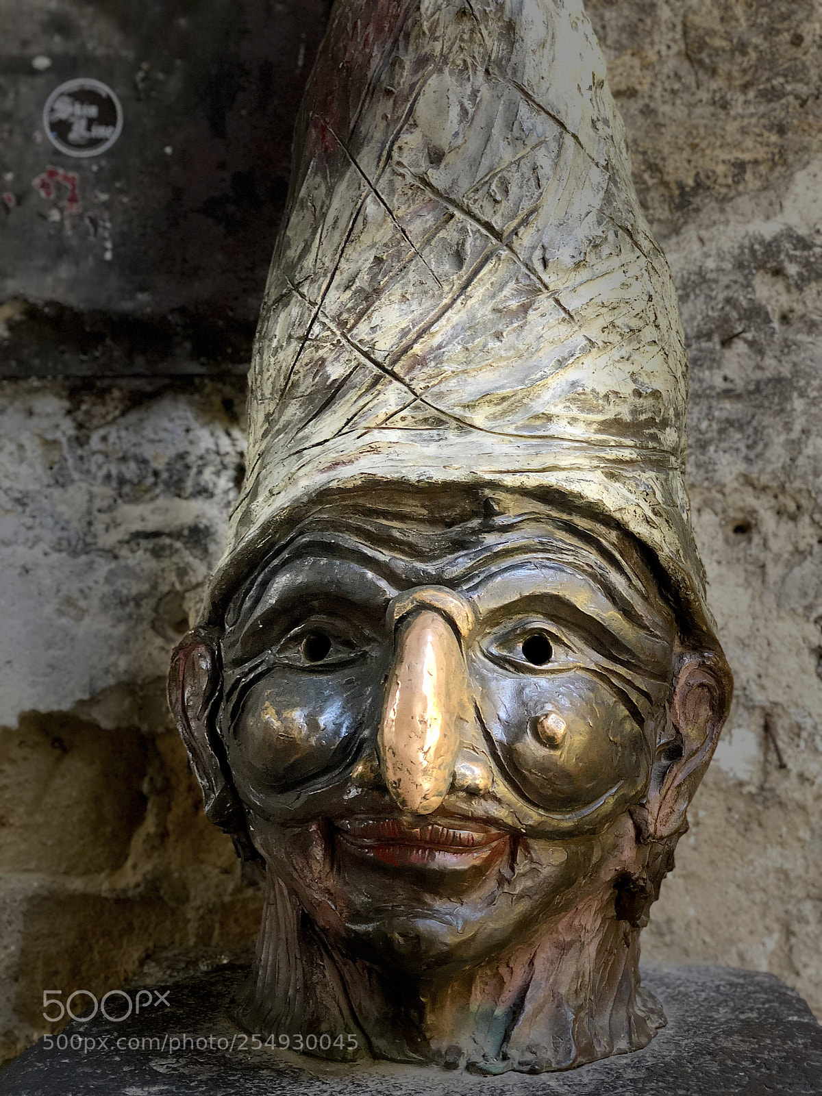 Apple iPhone X sample photo. Pulcinella portrait in naples photography