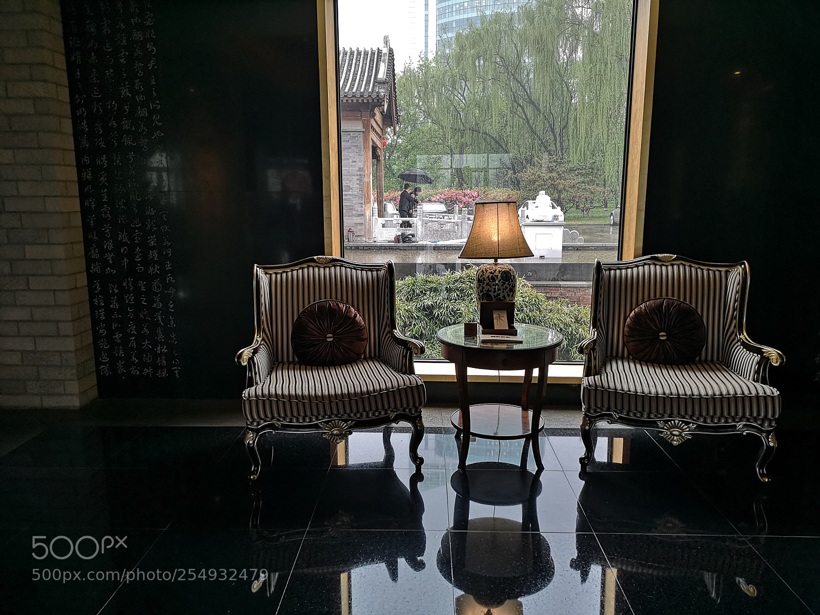 HUAWEI P20 Pro sample photo. 谁来坐座椅 photography