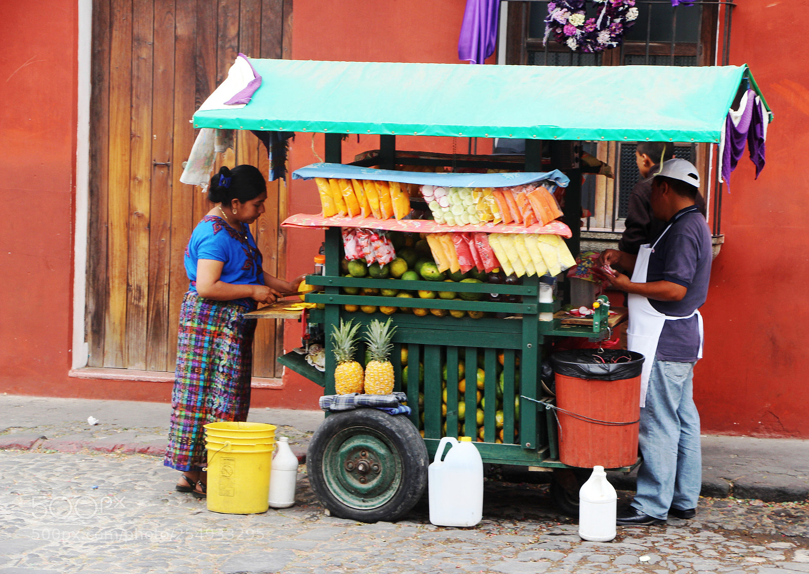 Canon EOS 650D (EOS Rebel T4i / EOS Kiss X6i) sample photo. Fruit stand photography